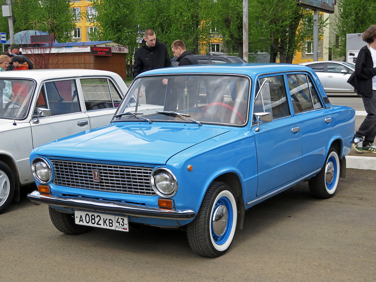 Кировская область, № А 082 КВ 43 — ВАЗ-21013 Жигули '77-88; Кировская область — Выставка ретро-автомобилей в Кирове в честь Дня Победы 9 мая 2026 года