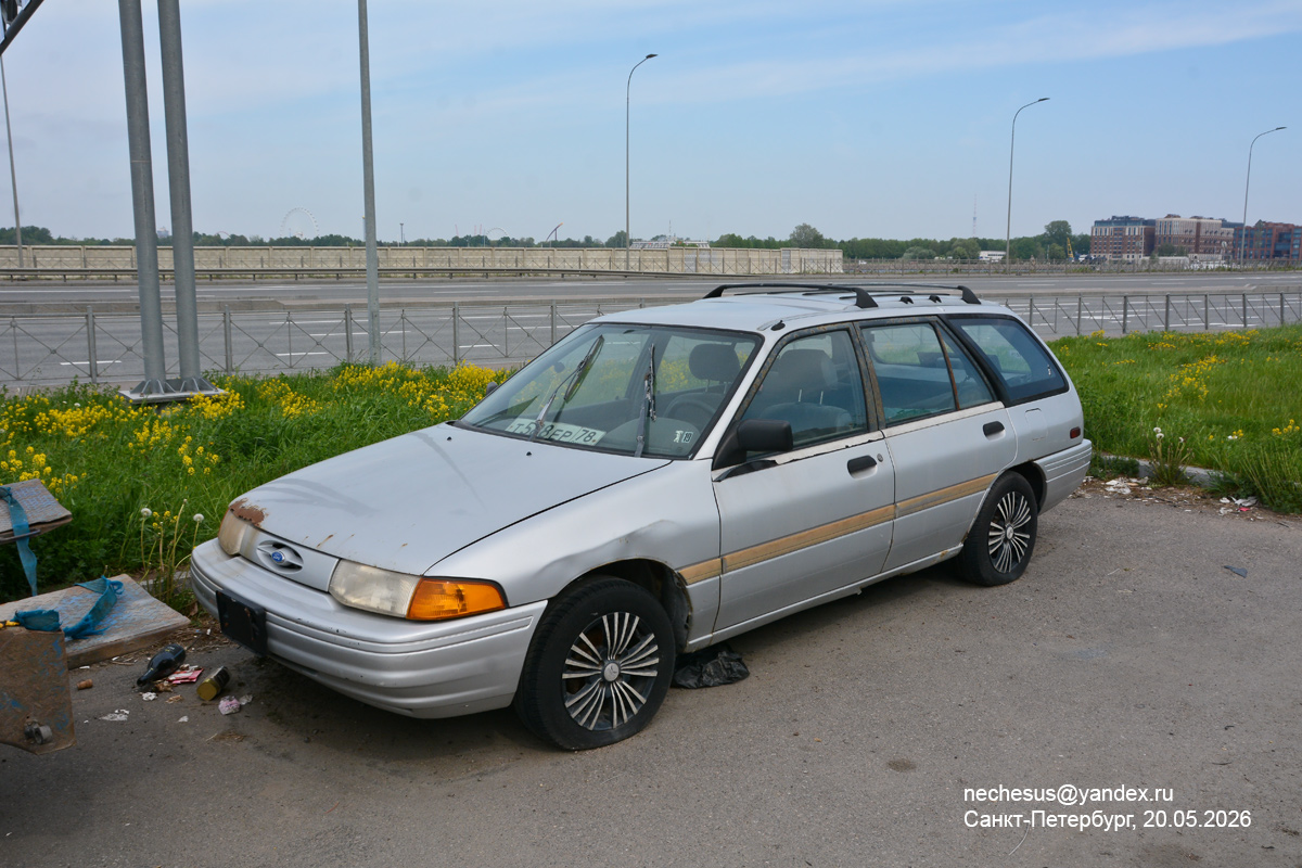 Санкт-Петербург, № Т 588 ЕР 78 — Ford Escort (North America) (2G) '92-96