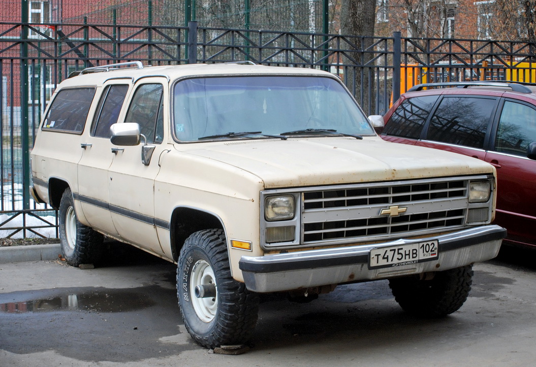 Башкортостан, № Т 475 НВ 102 — Chevrolet Suburban (7G) '73-91
