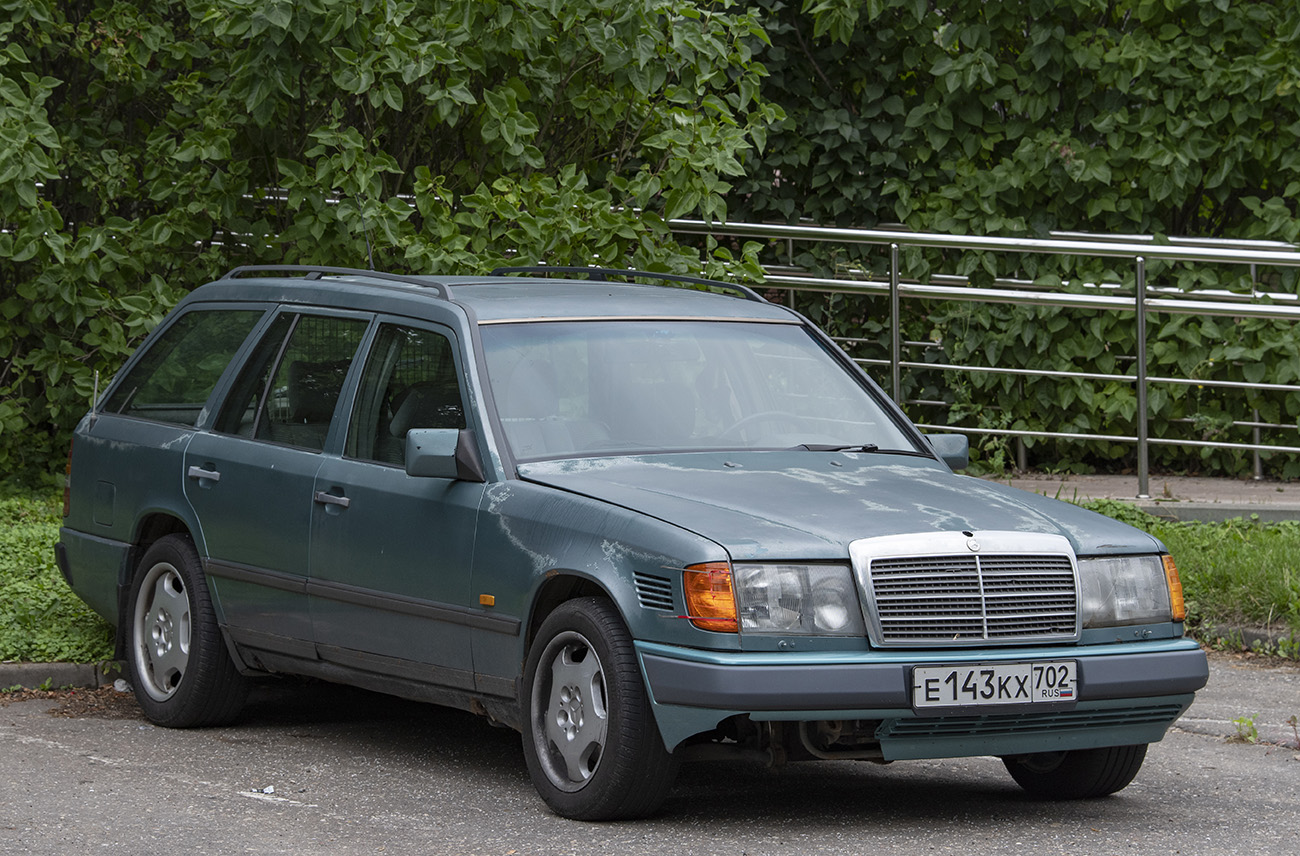 Башкортостан, № Е 143 КХ 702 — Mercedes-Benz (S124) '86-96