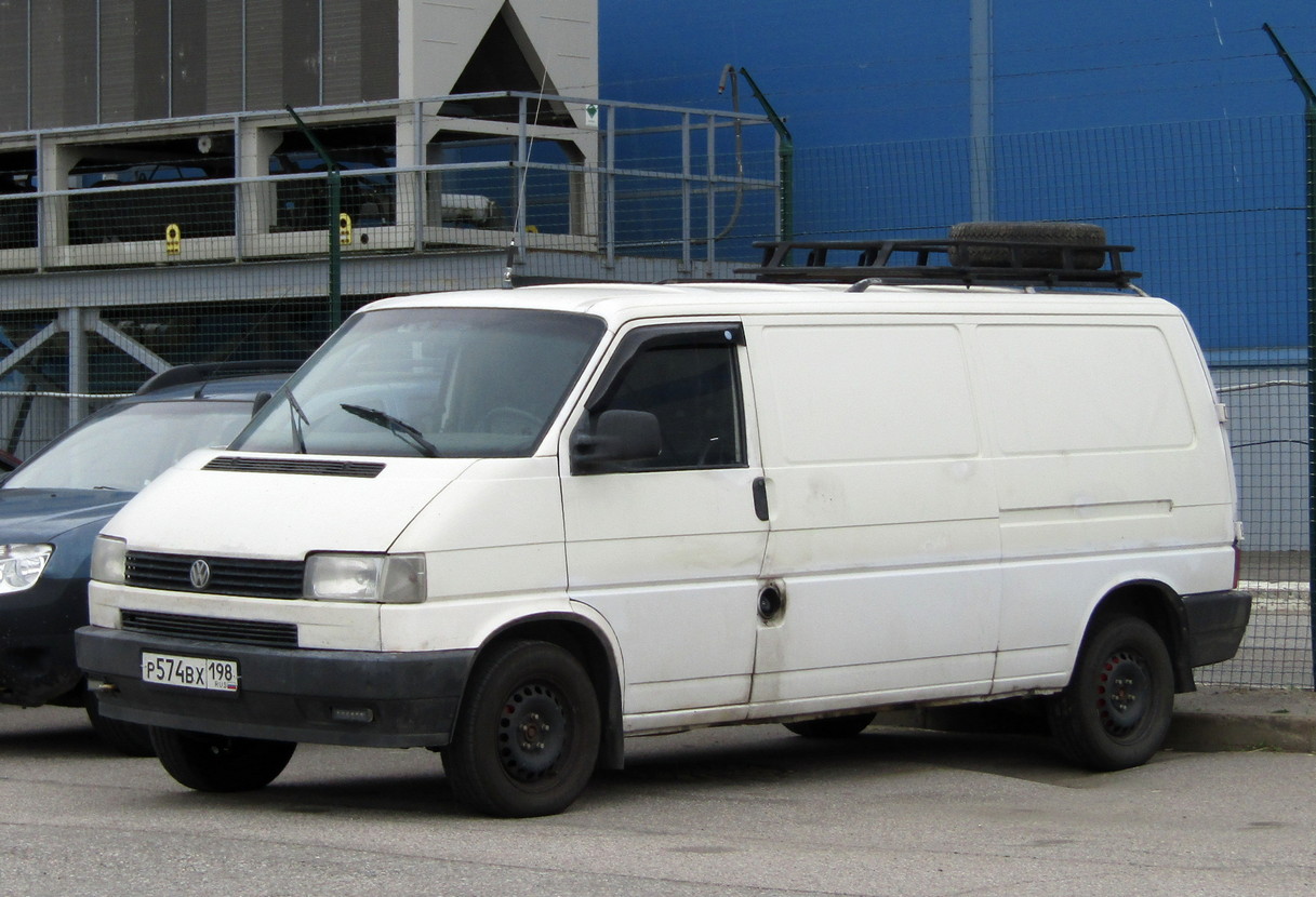 Санкт-Петербург, № Р 574 ВХ 198 — Volkswagen (T4) Kastenwagen '90-03