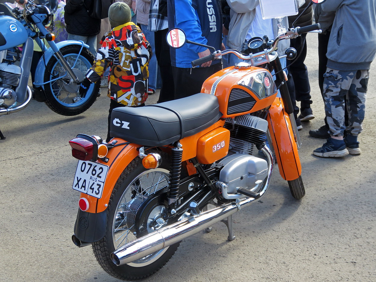 Кировская область, № 0762 ХА 43 — Čezet 350 typ 472.3/4 '76-81; Кировская область — Выставка ретро-автомобилей в Кирове в честь Дня Победы 9 мая 2026 года