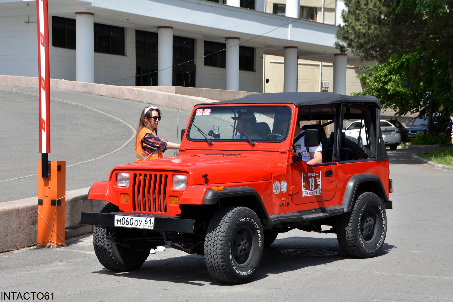 Ростовская область, № М 060 ОУ 61 — Jeep Wrangler (YJ) '87-96; Ростовская область — Retro Motor Show_2026_Май
