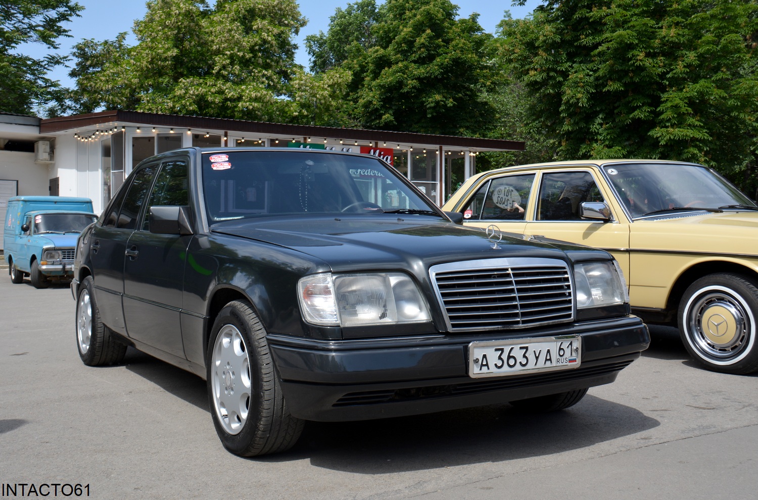 Ростовская область, № А 363 УА 61 — Mercedes-Benz (W124) '84-96; Ростовская область — Retro Motor Show_2026_Май