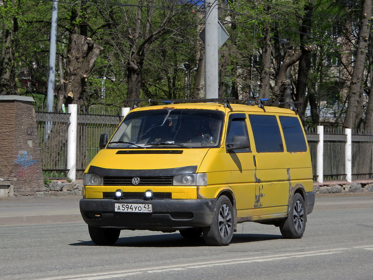 Кировская область, № А 594 УО 43 — Volkswagen Typ 2 (T4) '90-03