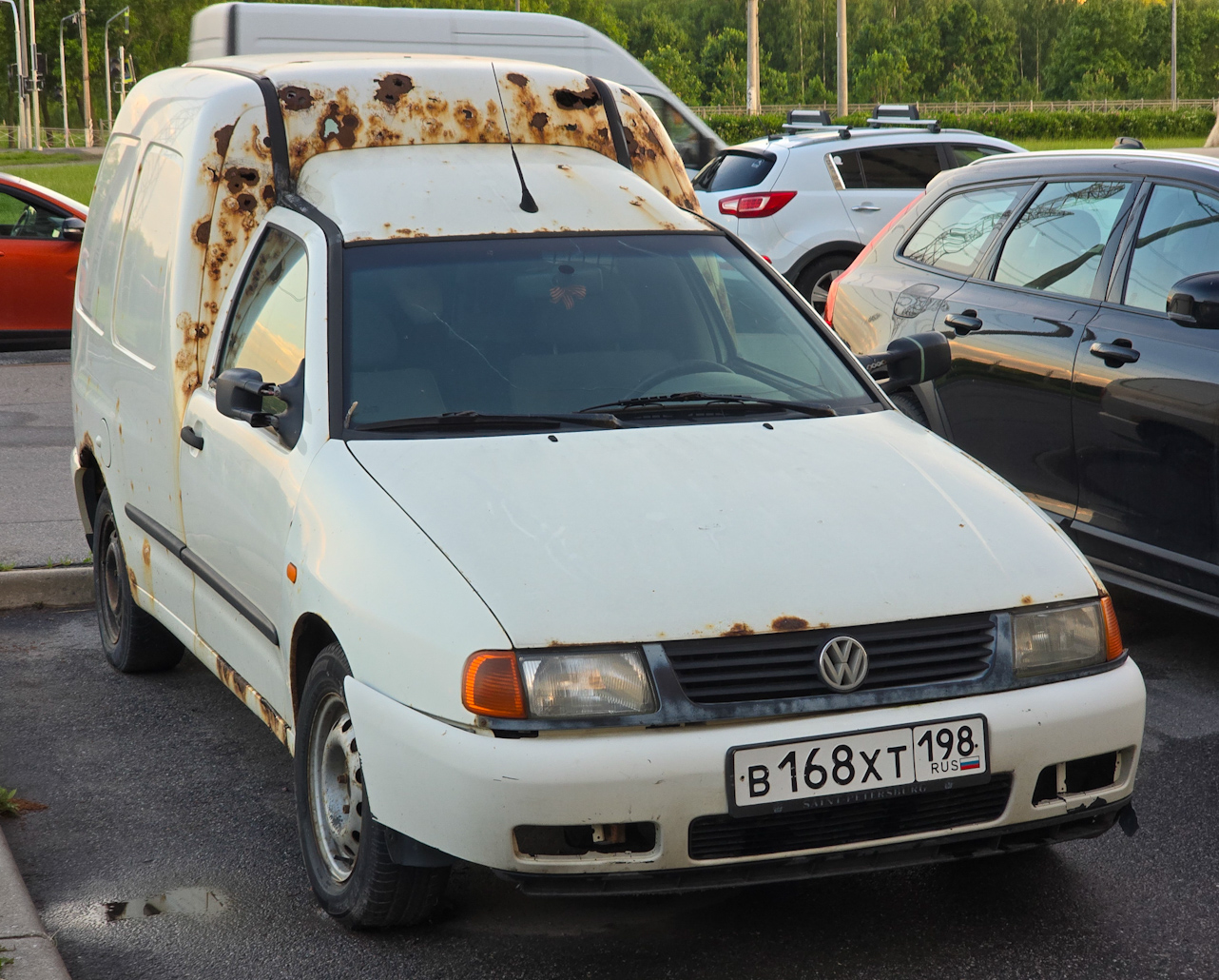 Санкт-Петербург, № В 168 ХТ 198 — Volkswagen Caddy (Typ 9K/9U) '95-03