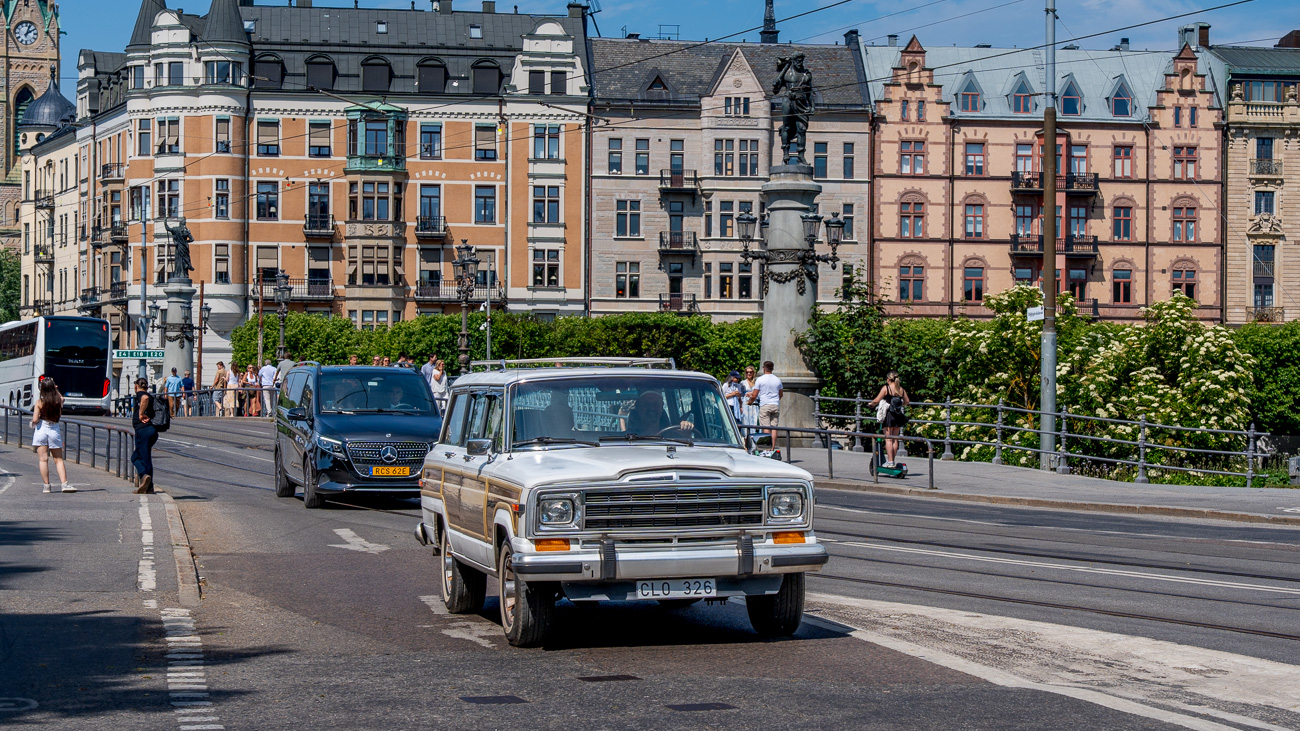 Швеция, № CLO 326 — Jeep Wagooner/Grand Wagoneer (SJ) '62-91