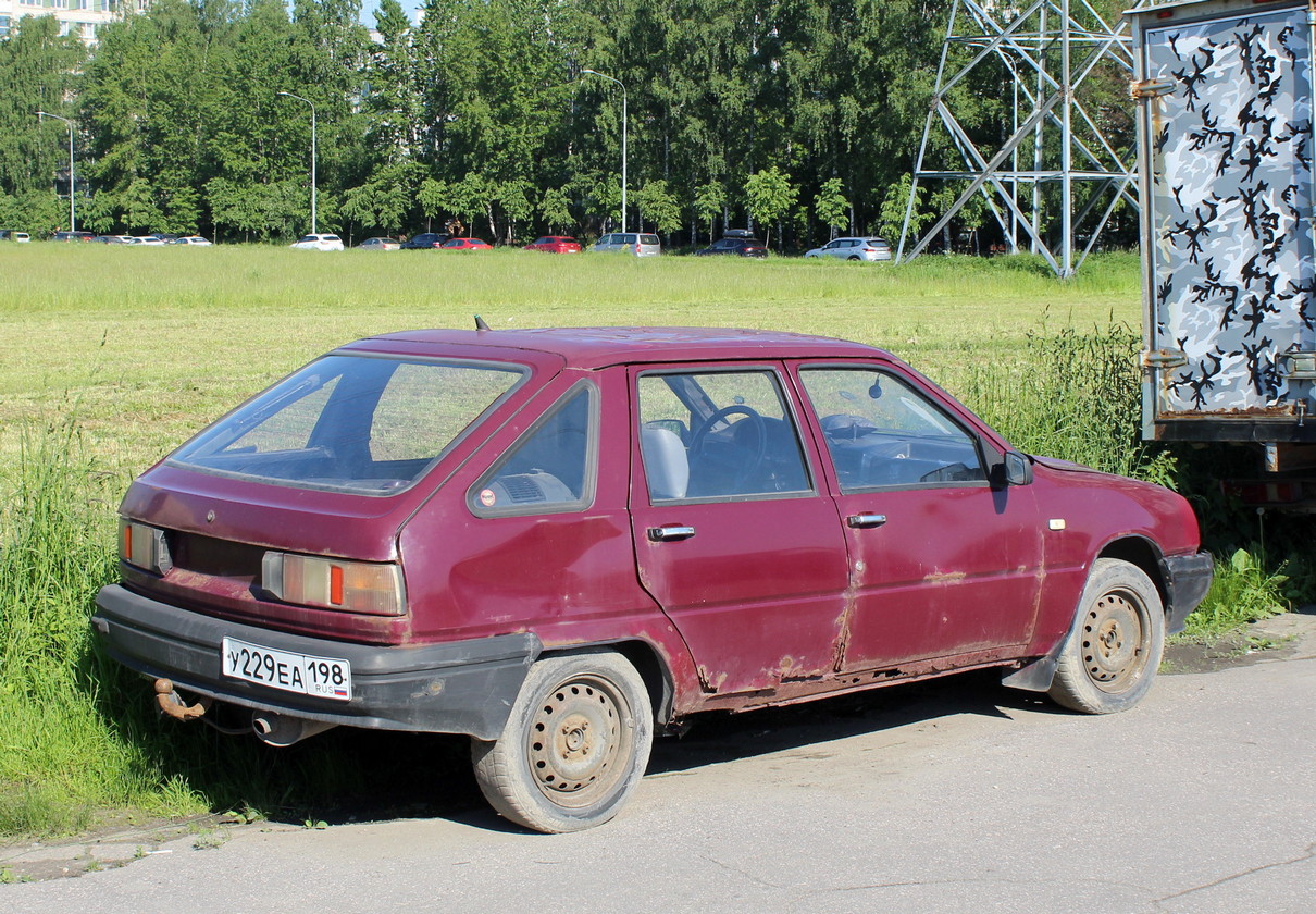 Санкт-Петербург, № У 229 ЕА 198 — Иж-2126-030 '98-05