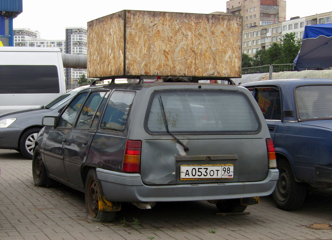 Санкт-Петербург, № А 053 ОТ 98 — Opel Kadett (E) '84-95