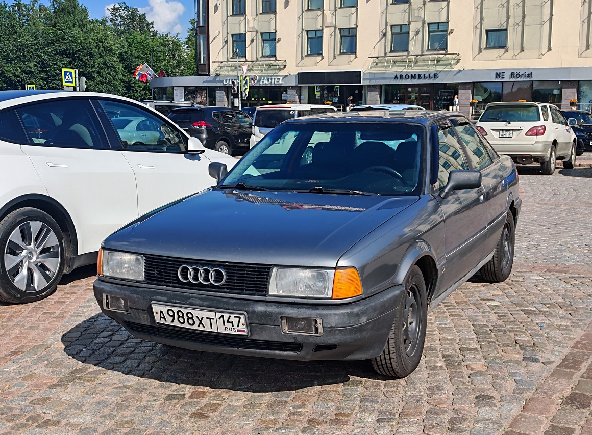 Ленинградская область, № А 988 ХТ 147 — Audi 80 (B3) '86-91