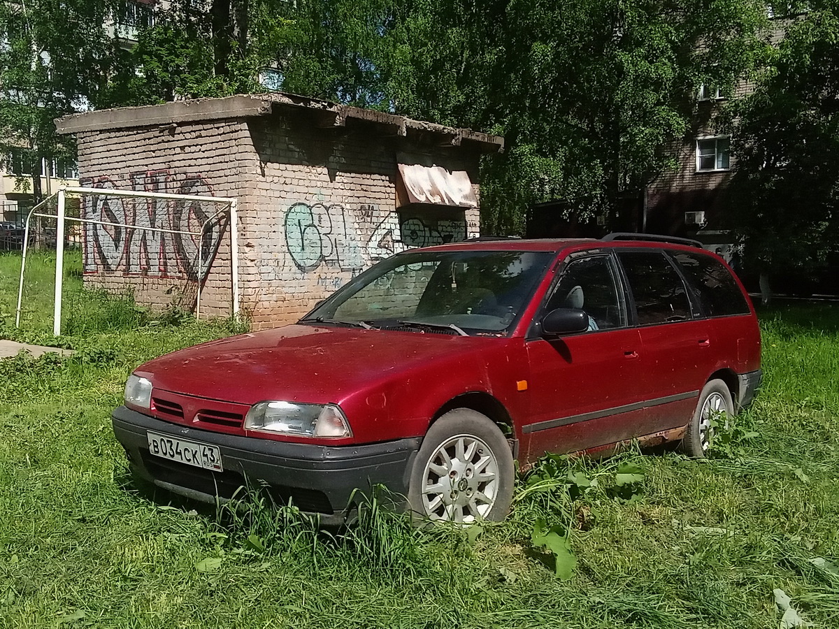 Кировская область, № В 034 СК 43 — Nissan Primera (P10) '90-96