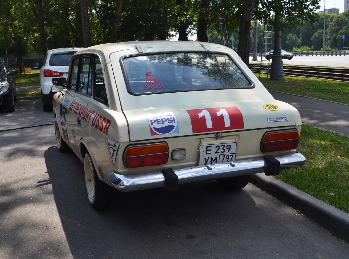 Москва, № Е 239 УМ 797 — Иж-21251 Комби '81-97