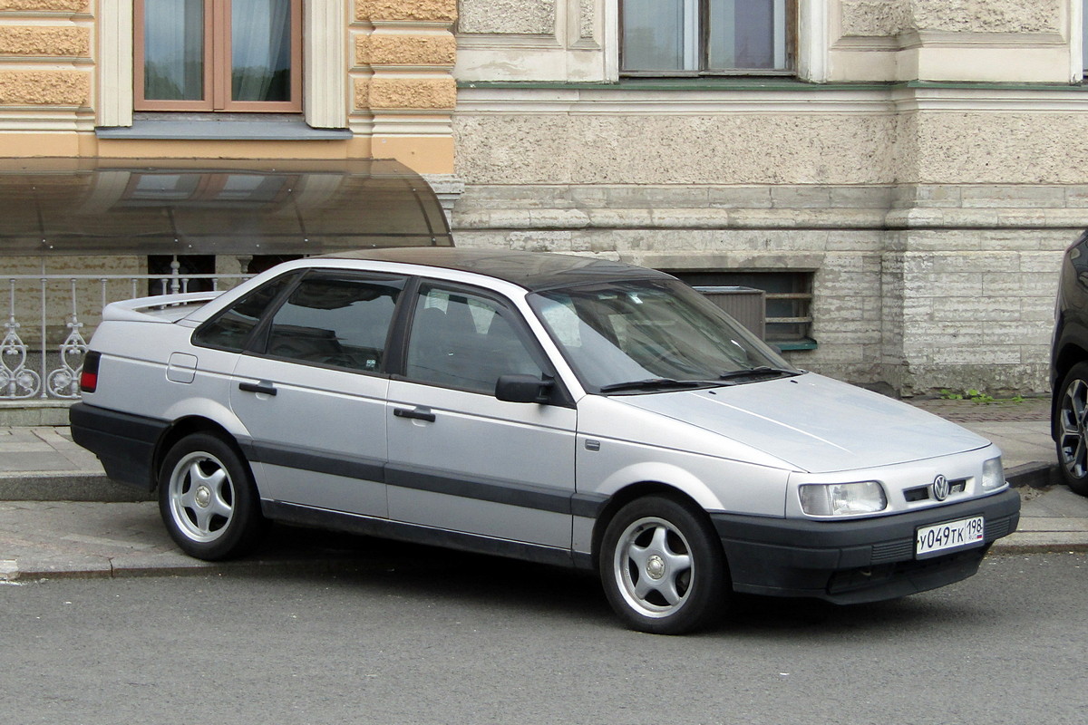 Санкт-Петербург, № У 049 ТК 198 — Volkswagen Passat (B3) '88-93