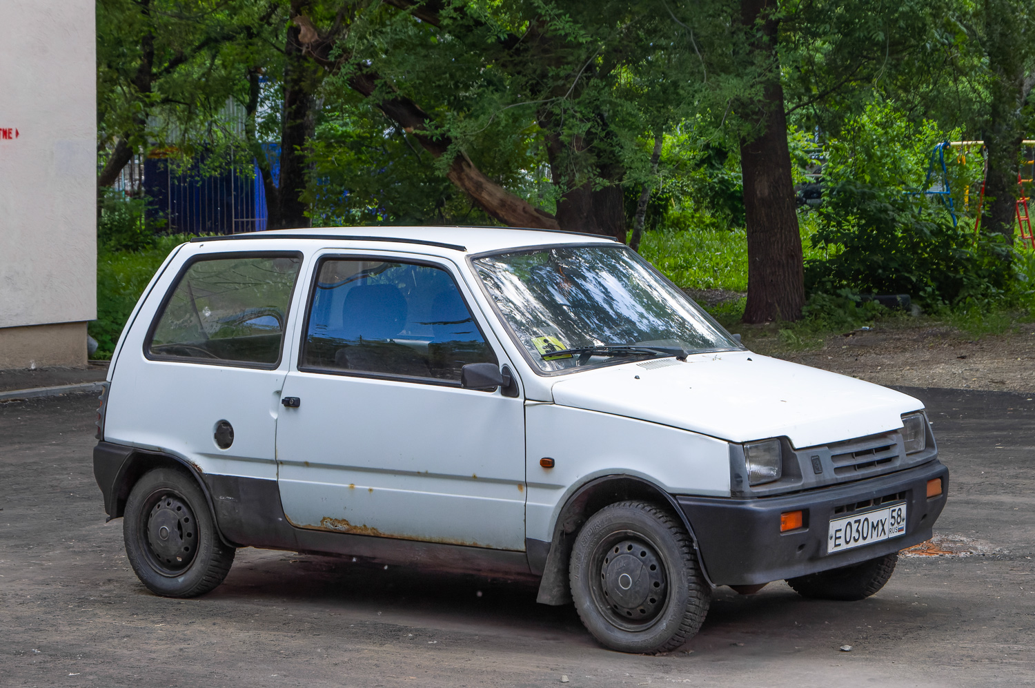 Пензенская область, № Е 030 МХ 58 — ВАЗ-11113 (ЗМА) '96-06