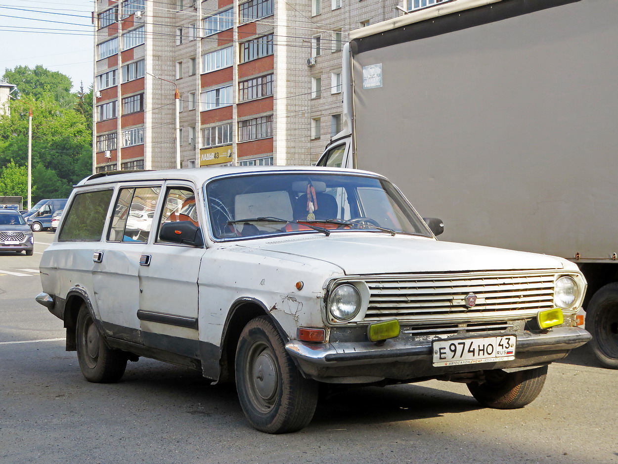 Кировская область, № Е 974 НО 43 — ГАЗ-24-13 Волга '86-92