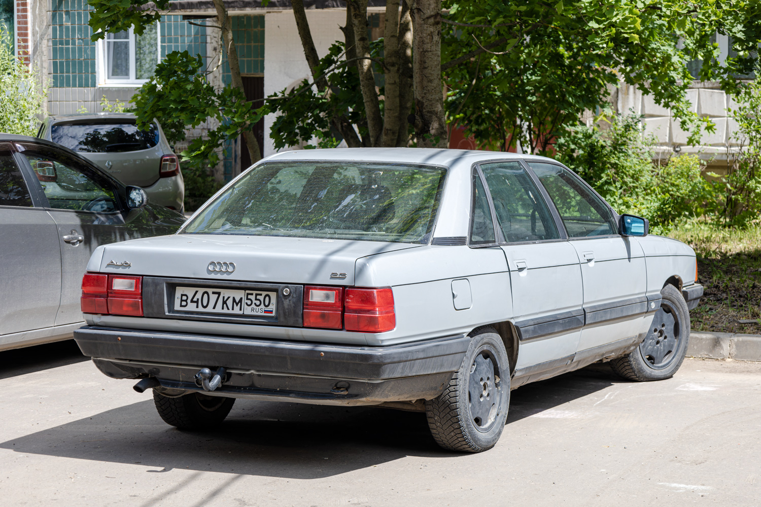 Московская область, № В 407 КМ 550 — Audi 100 (C3) '82-91
