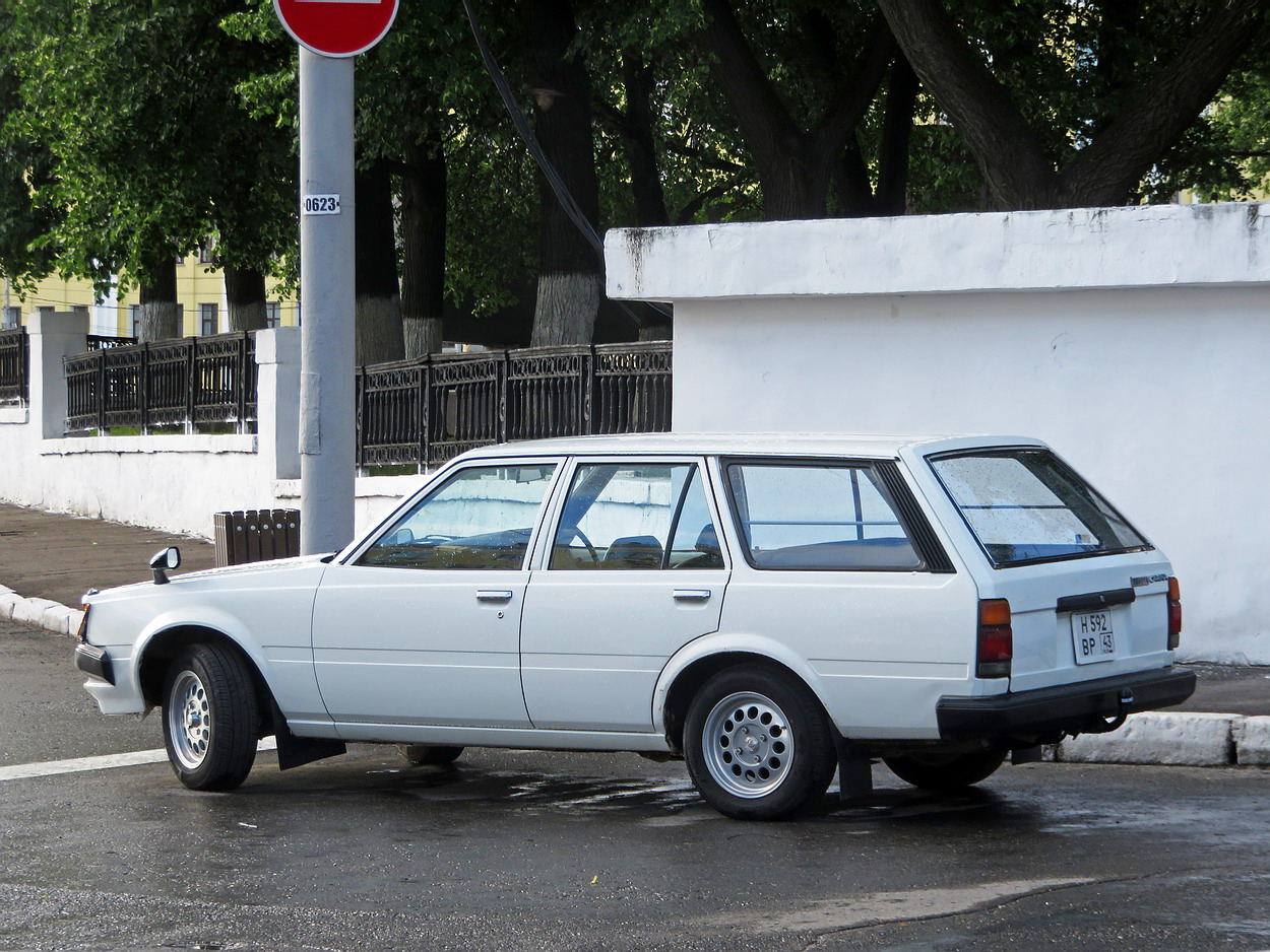 Кировская область, № Н 592 ВР 43 — Toyota Carina (A60) '81-88