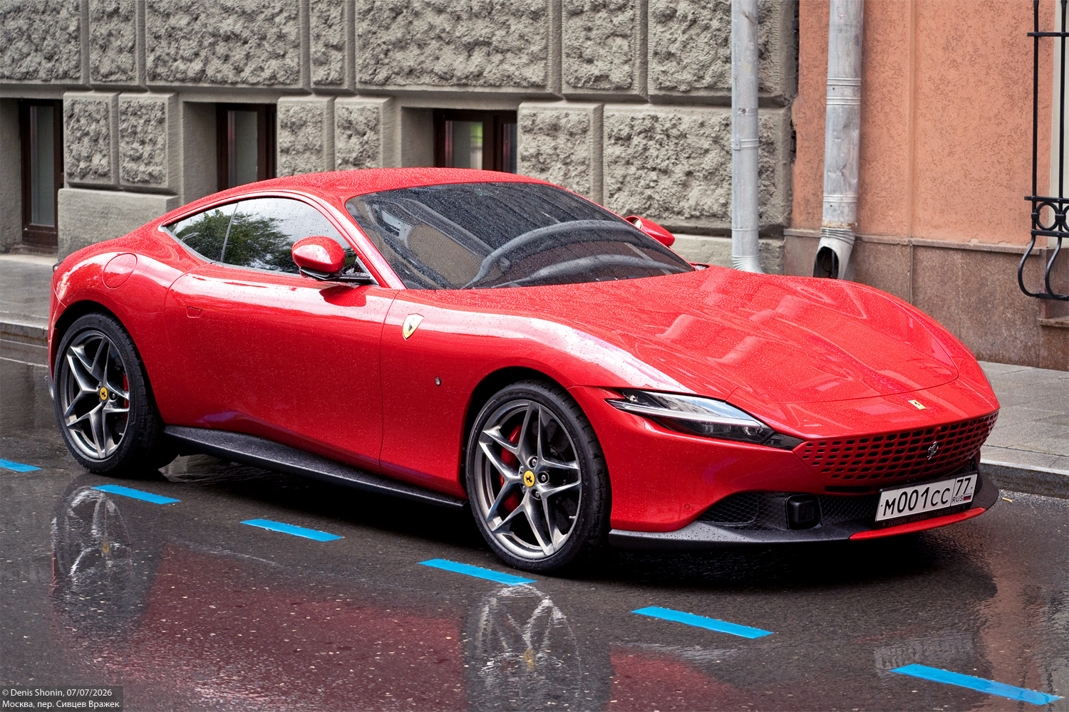 Москва, № М 001 СС 77 — Ferrari Roma '20-25