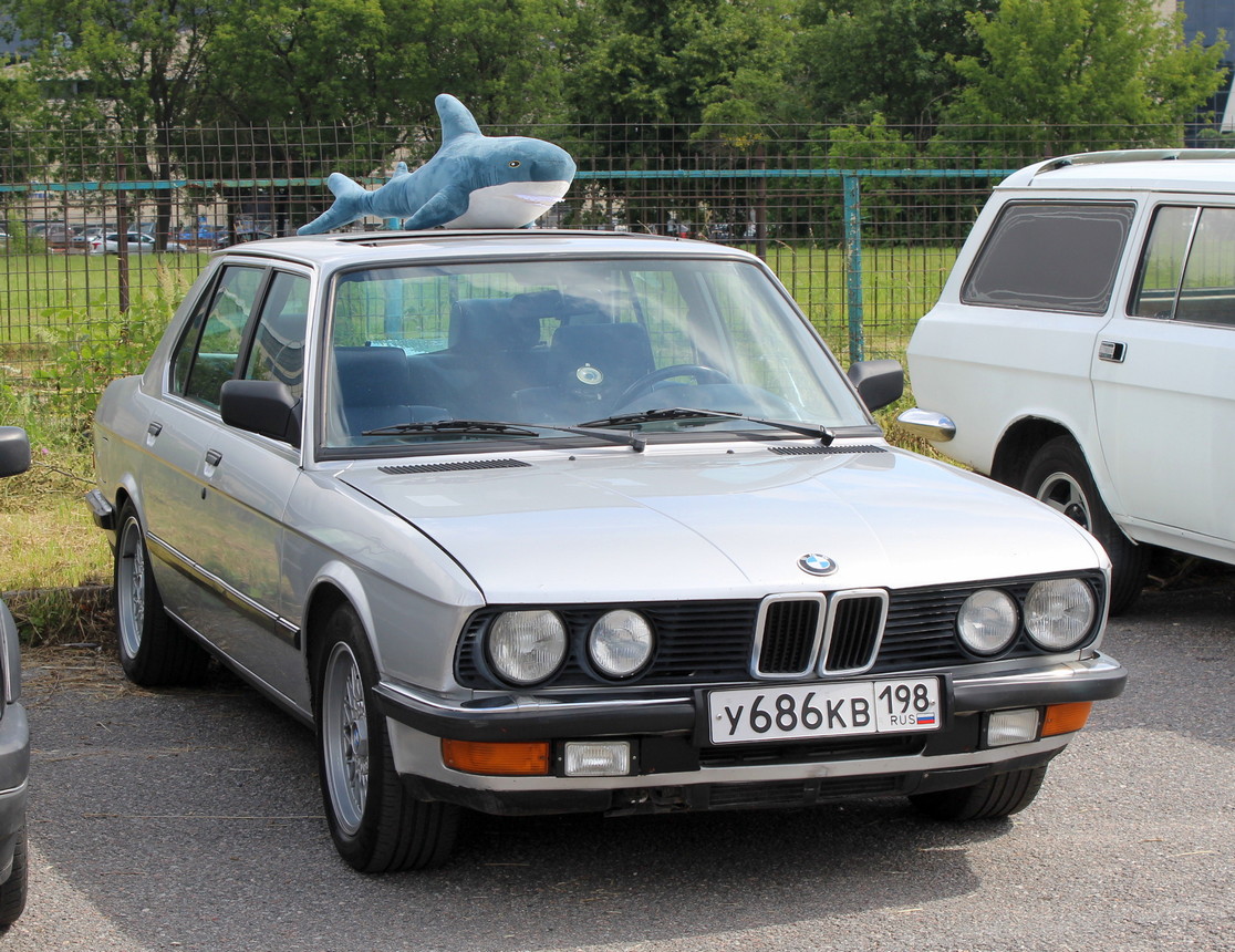 Санкт-Петербург, № У 686 КВ 198 — BMW 5 Series (E28) '82-88; Санкт-Петербург — Ежегодный праздник "День Москвича"