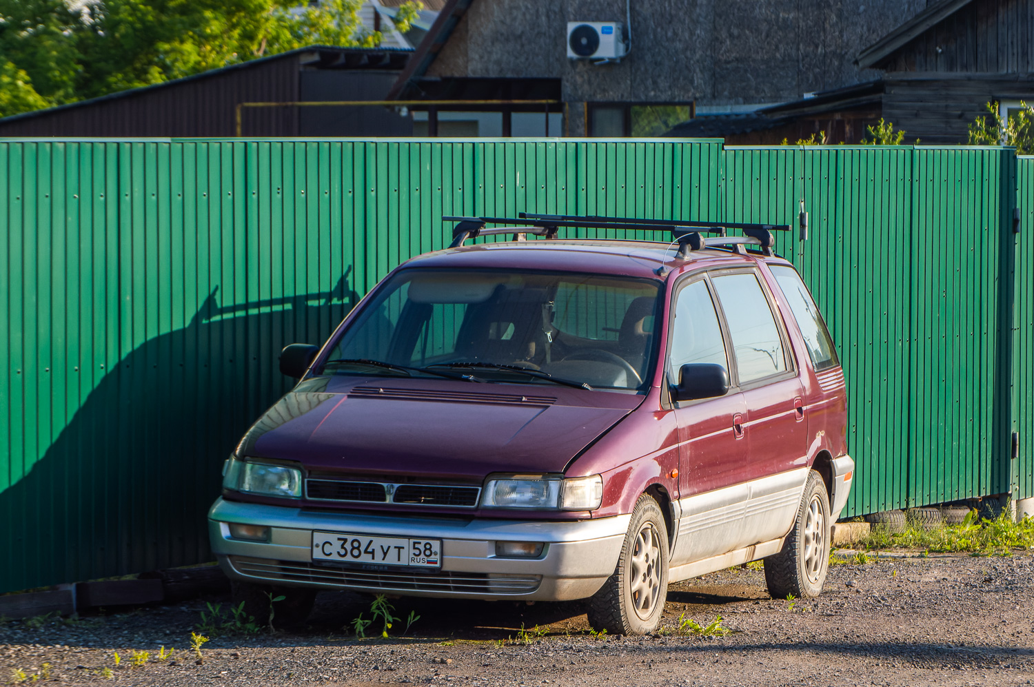 Пензенская область, № С 384 УТ 58 — Mitsubishi Space Wagon (N30/N40) '91-98