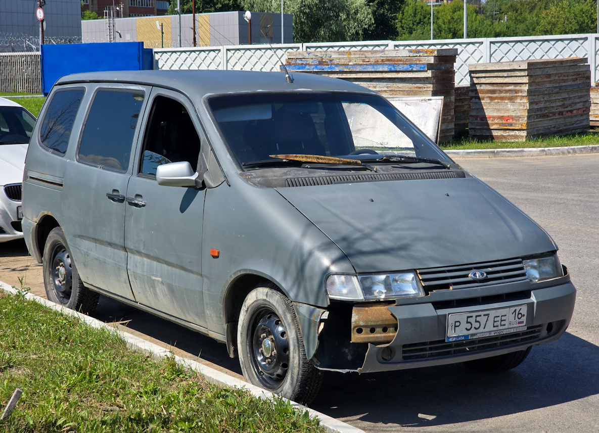 Татарстан, № Р 557 ЕЕ 16 — ВАЗ-21204 Надежда '02-05