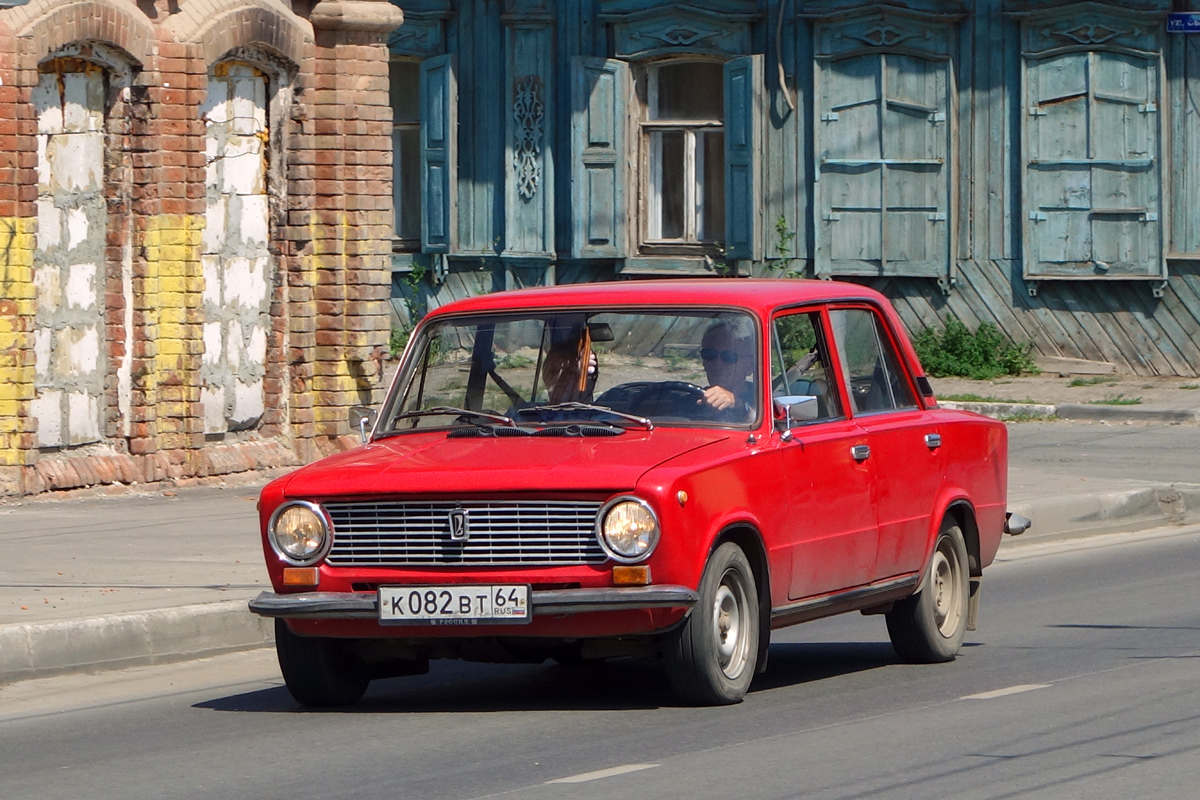 Саратовская область, № К 082 ВТ 64 — ВАЗ-21011 Жигули '74-83