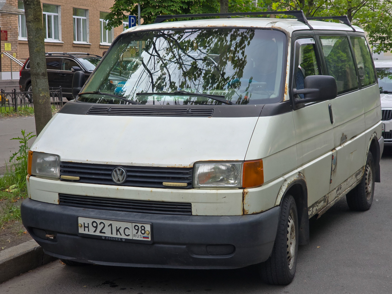 Санкт-Петербург, № Н 921 КС 98 — Volkswagen Typ 2 (T4) '90-03