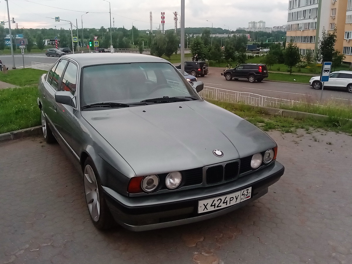 Кировская область, № Х 424 РУ 43 — BMW 5 Series (E34) '87-96