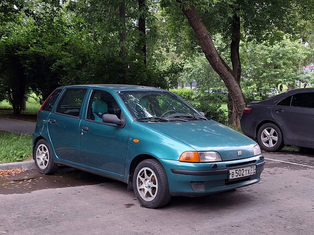 Москва, № В 502 ТХ 77 — FIAT Punto (176) '93-00