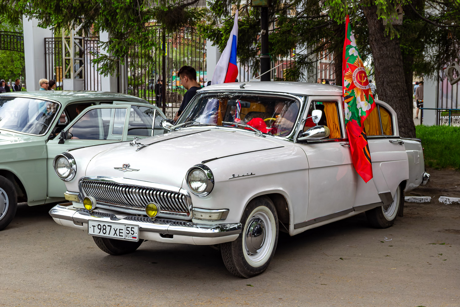 Омская область, № Т 987 ХЕ 55 — ГАЗ-М-21У Волга '62-64; Омская область — Выставка 9 мая 2026 г.
