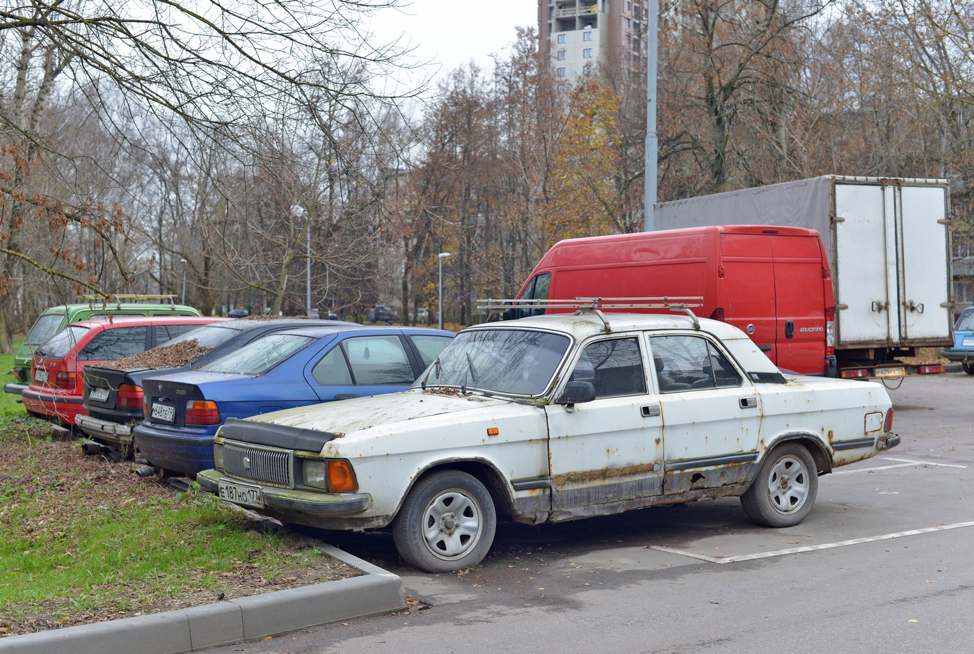 Москва, № Е 187 НО 177 — ГАЗ-3102 Волга '81-08