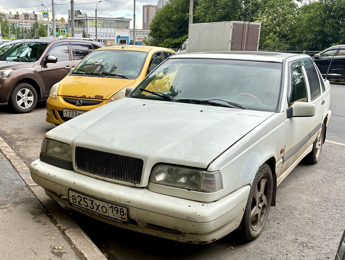 Санкт-Петербург, № В 253 ХО 198 — Volvo 850 '91-97