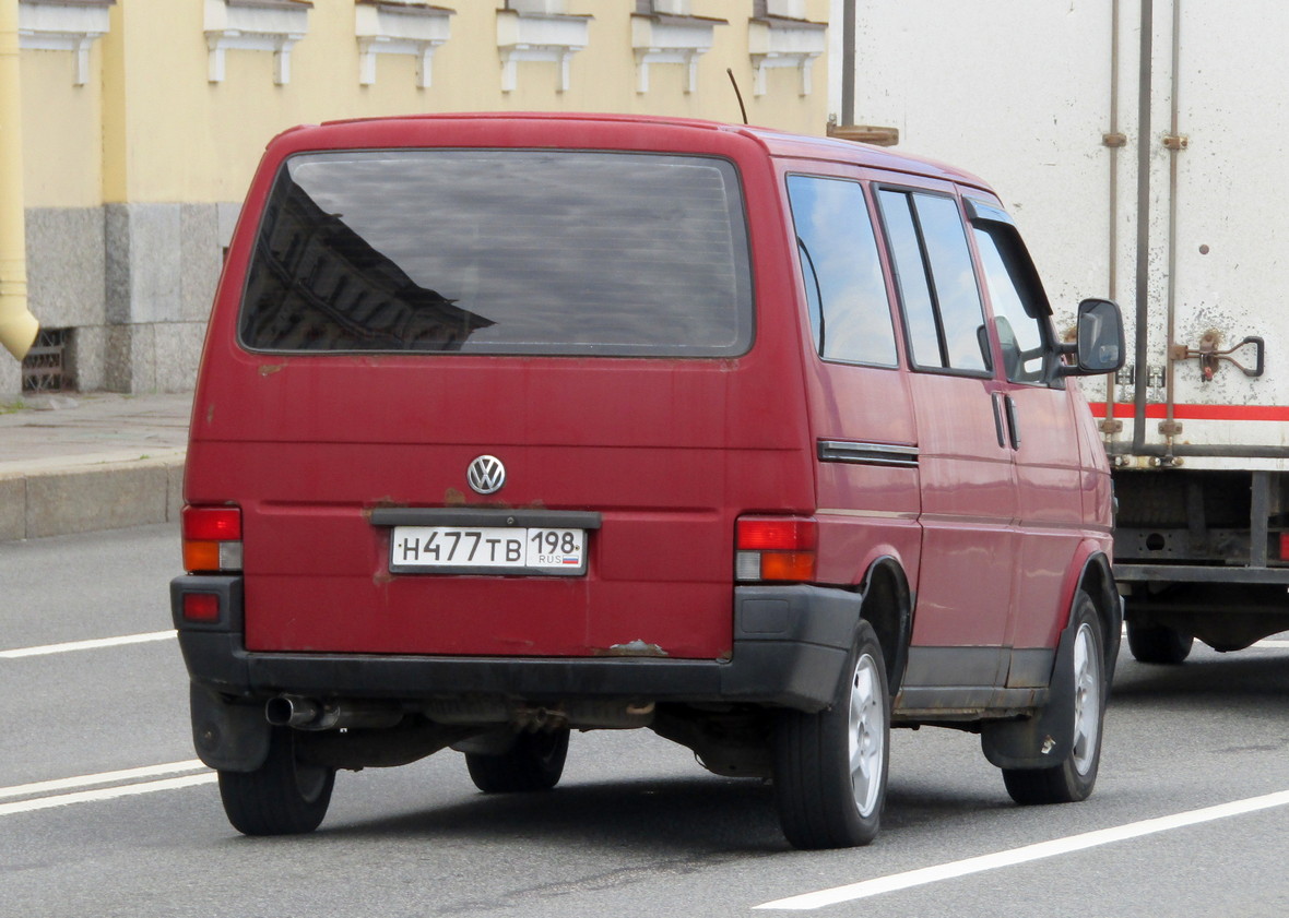 Санкт-Петербург, № Н 477 ТВ 198 — Volkswagen Typ 2 (T4) '90-03