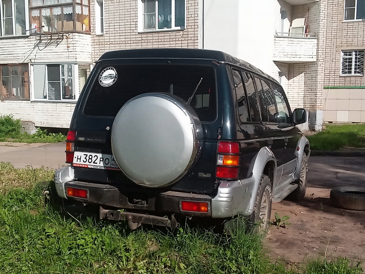 Кировская область, № Н 382 РО 43 — Mitsubishi Pajero (2G) '91-99