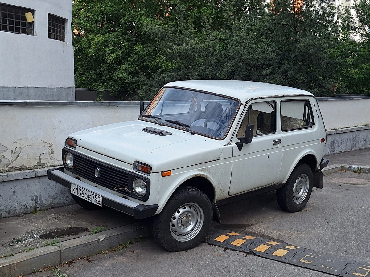 Московская область, № К 136 ОЕ 750 — ВАЗ-2121 Нива '77-94