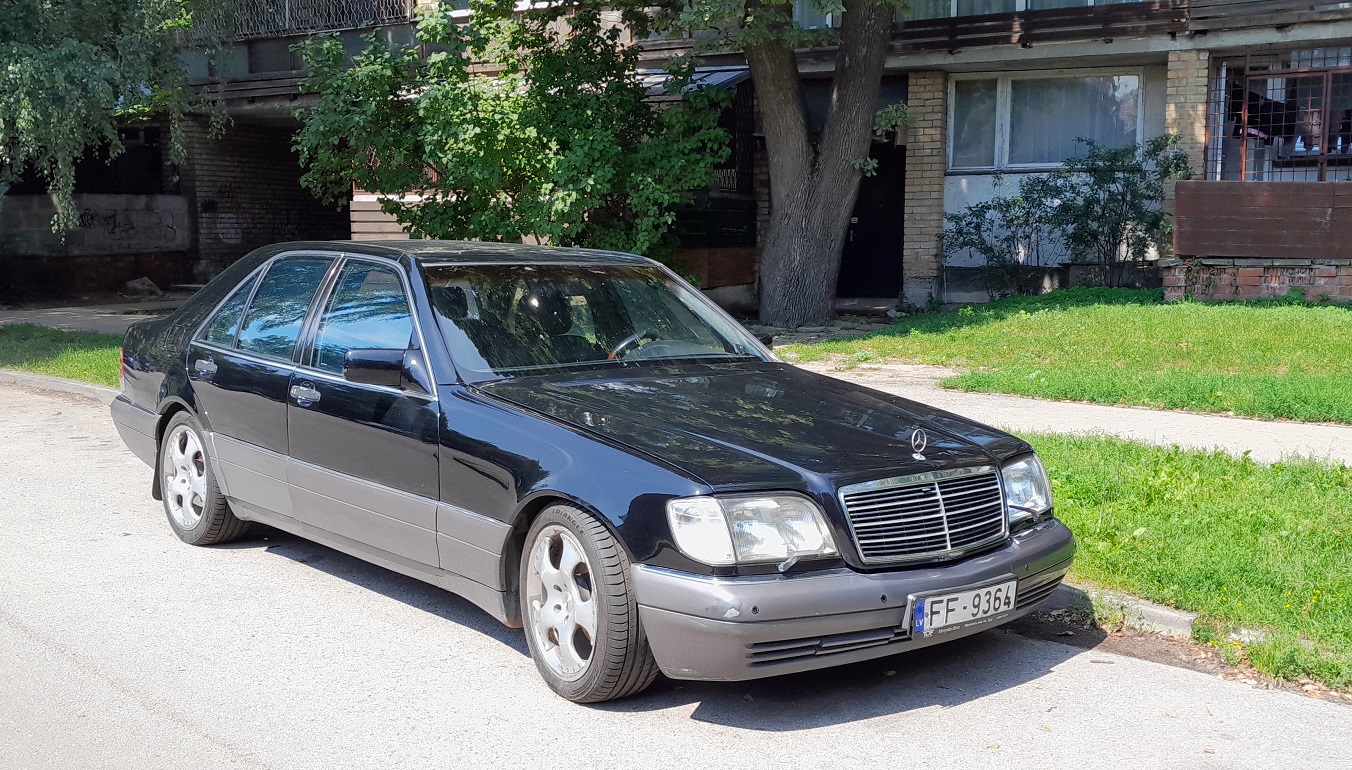 Латвия, № FF-9364 — Mercedes-Benz (W140) '91-98