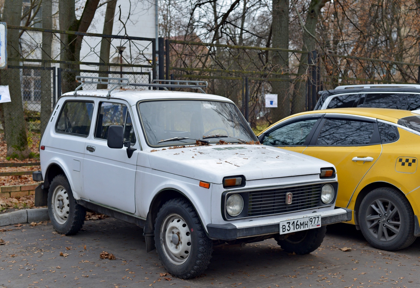 Москва, № В 316 МН 977 — ВАЗ-2121 Нива '77-94