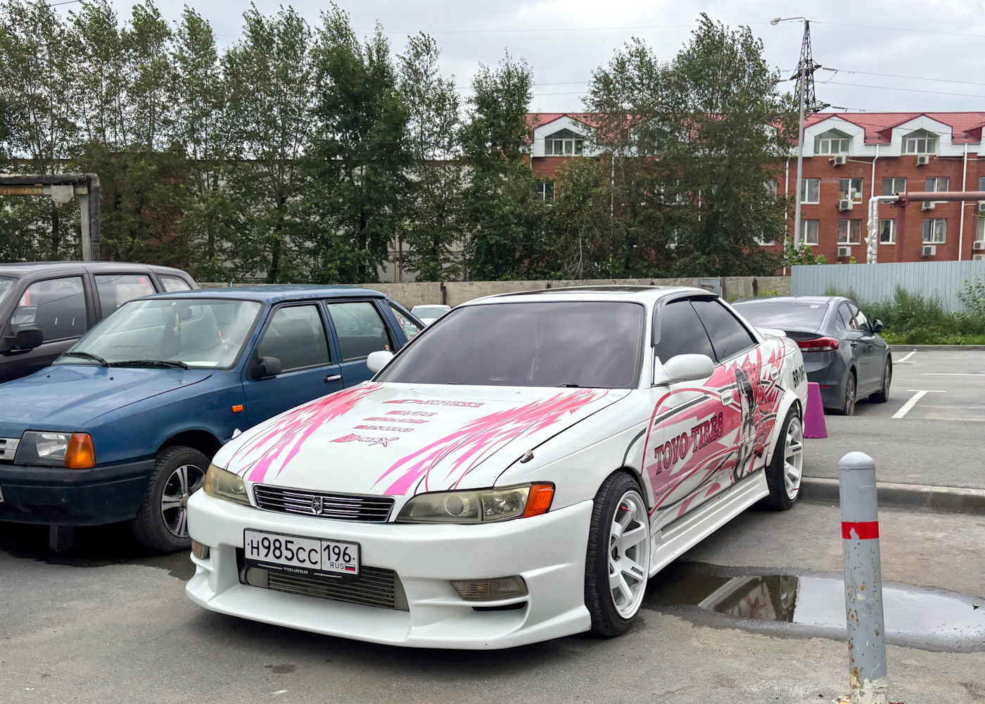 Свердловская область, № Н 985 СС 196 — Toyota Mark II (X90) '92-96