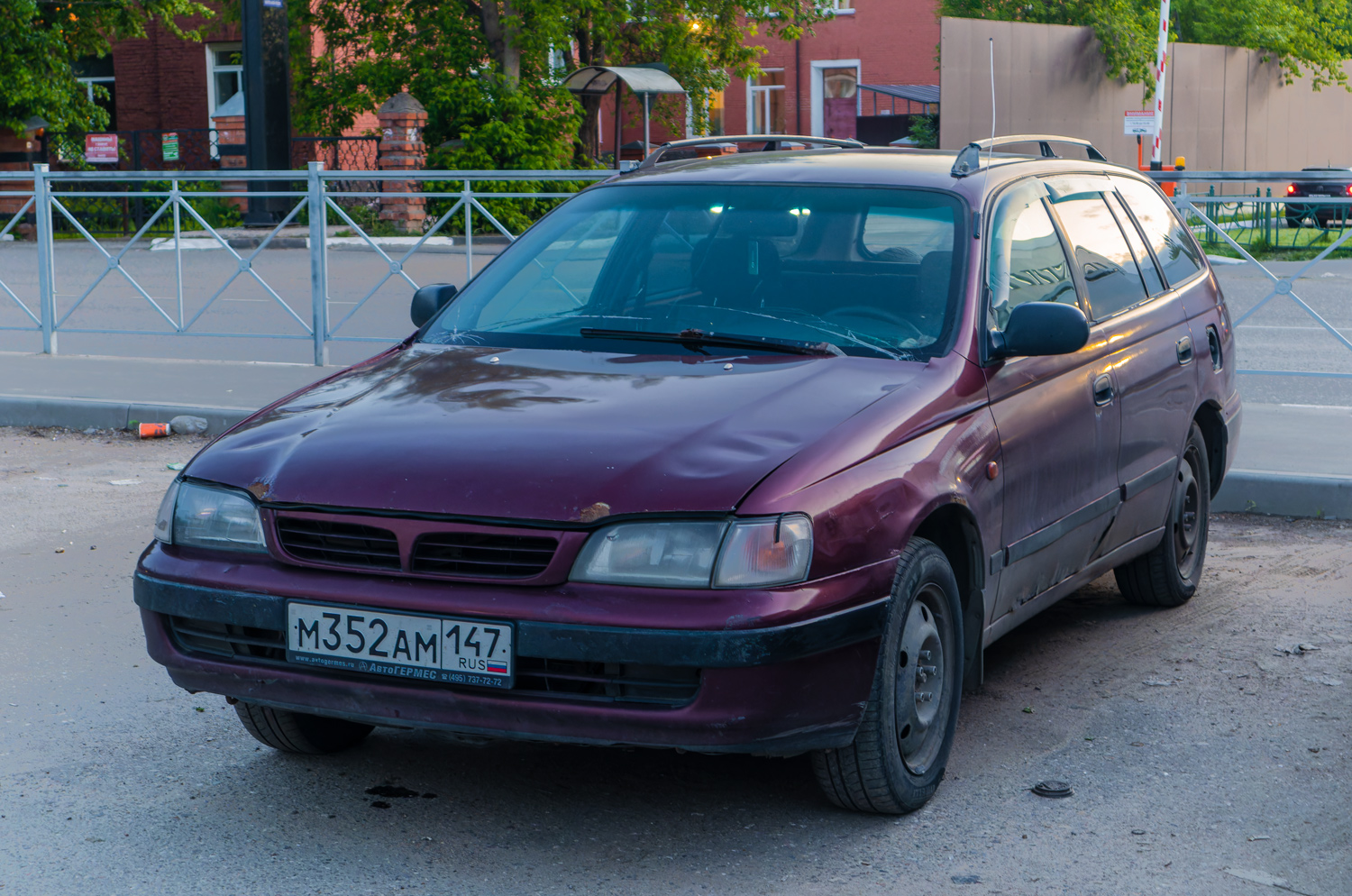 Ленинградская область, № М 352 АМ 147 — Toyota Caldina (T190) '92-02