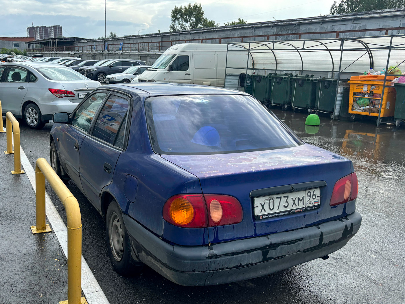 Свердловская область, № Х 073 ХМ 96 — Toyota Corolla (E110) '95-02