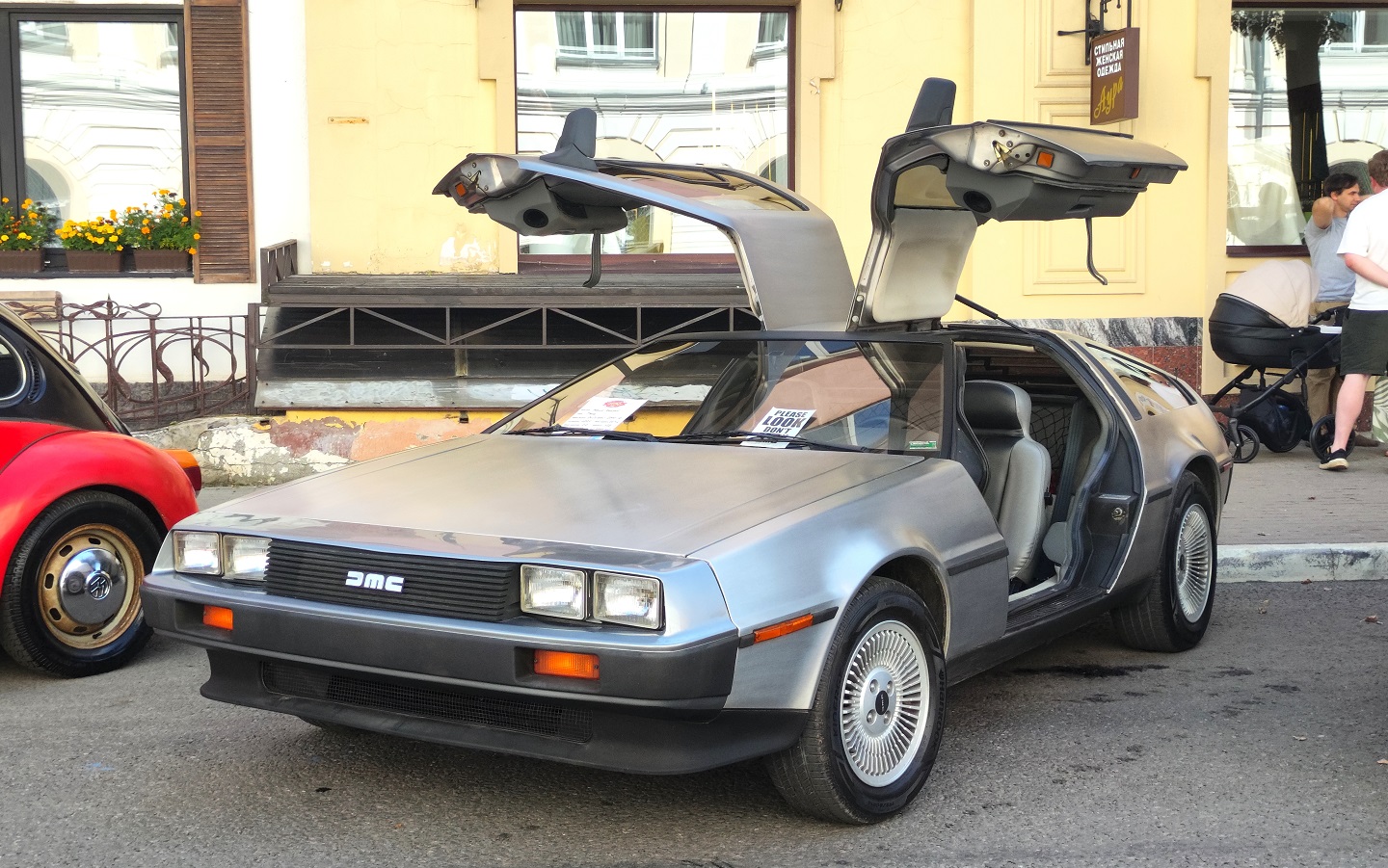 Кировская область, № У 259 СМ 43 — DeLorean DMC-12 '81-83; Тверская область — День города Твери 2026