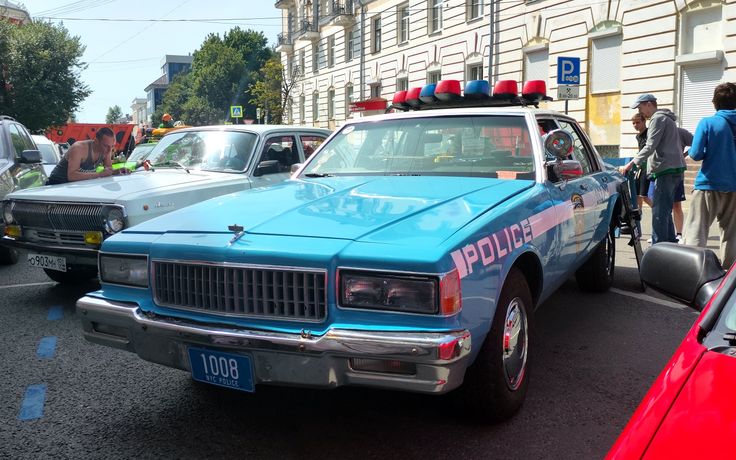 Москва, № В 077 ММ 99 — Chevrolet Caprice (3G) '77-90; Тверская область — День города Твери 2026