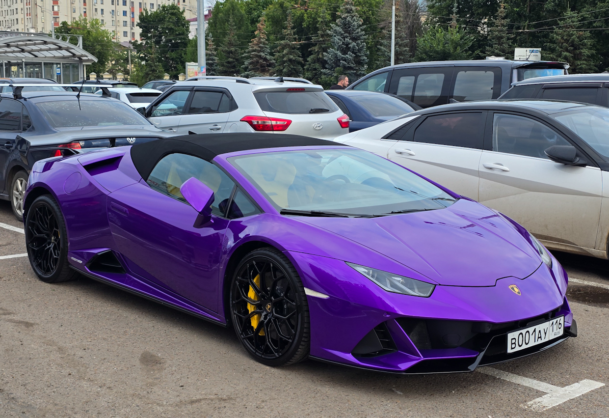 Татарстан, № В 001 АУ 116 — Lamborghini Huracan '14-24