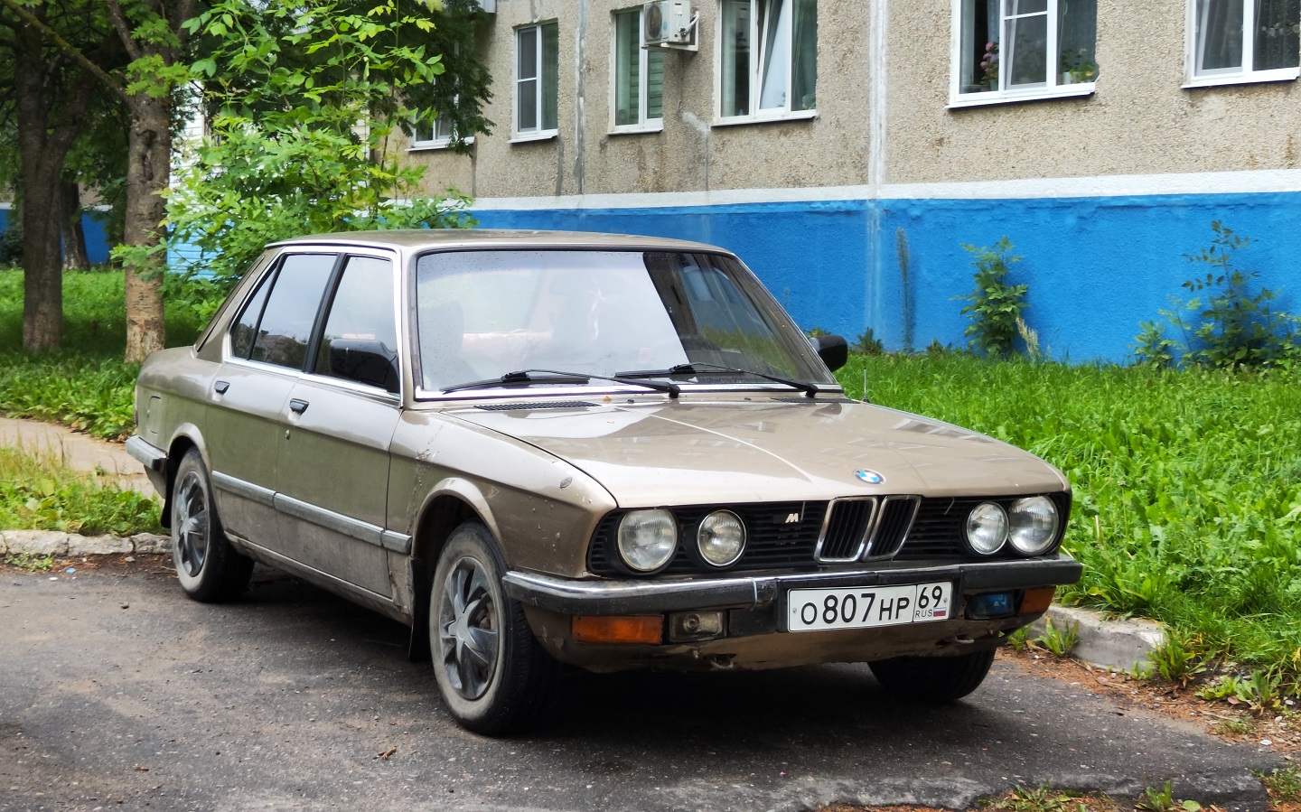 Тверская область, № О 807 НР 69 — BMW 5 Series (E28) '82-88