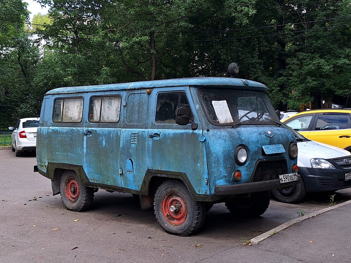 Москва, № А 590 ЕЕ 99 — УАЗ-3962 '85-03