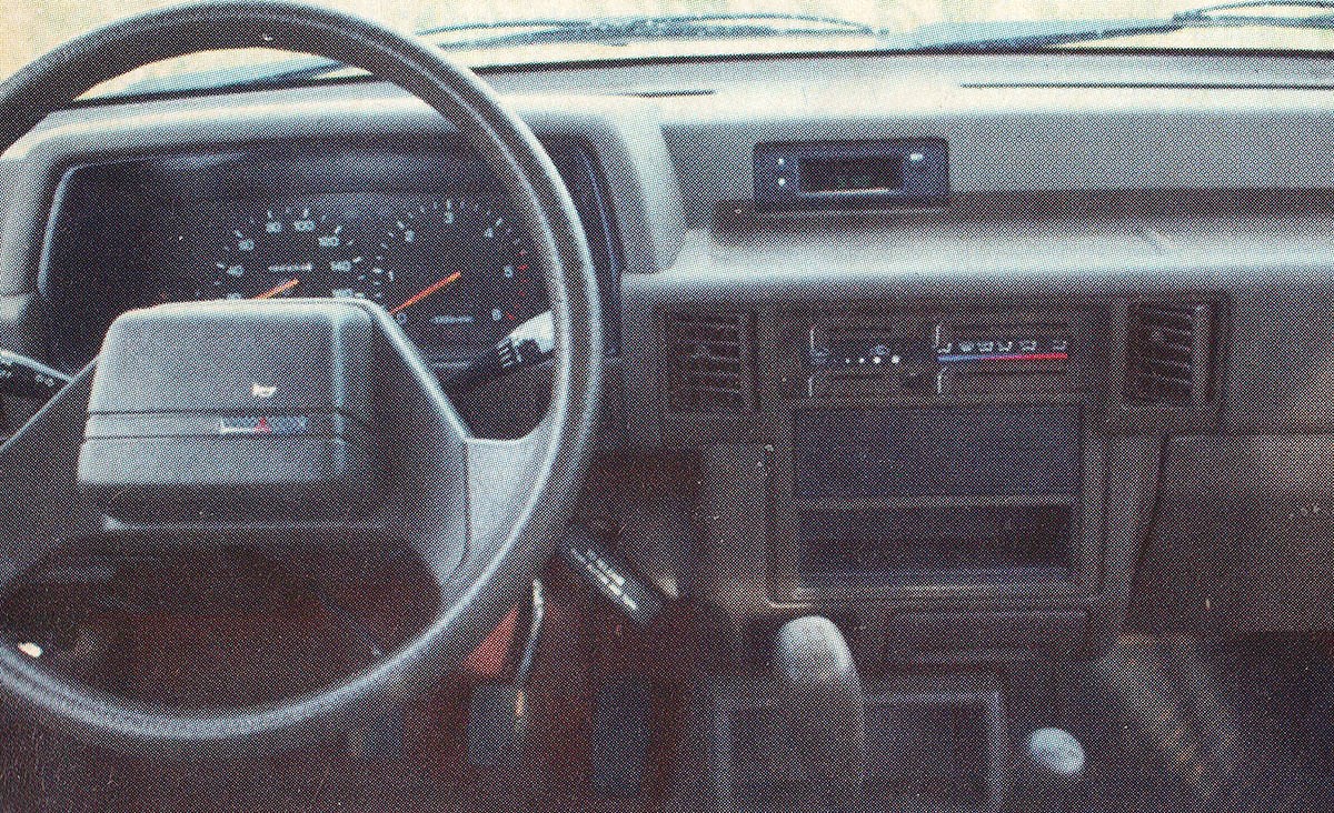 Москва, № ВВ 962 А 77 — Mitsubishi L200 (2G) '86-96; Исторические фотографии (до 2000 года) (Москва)