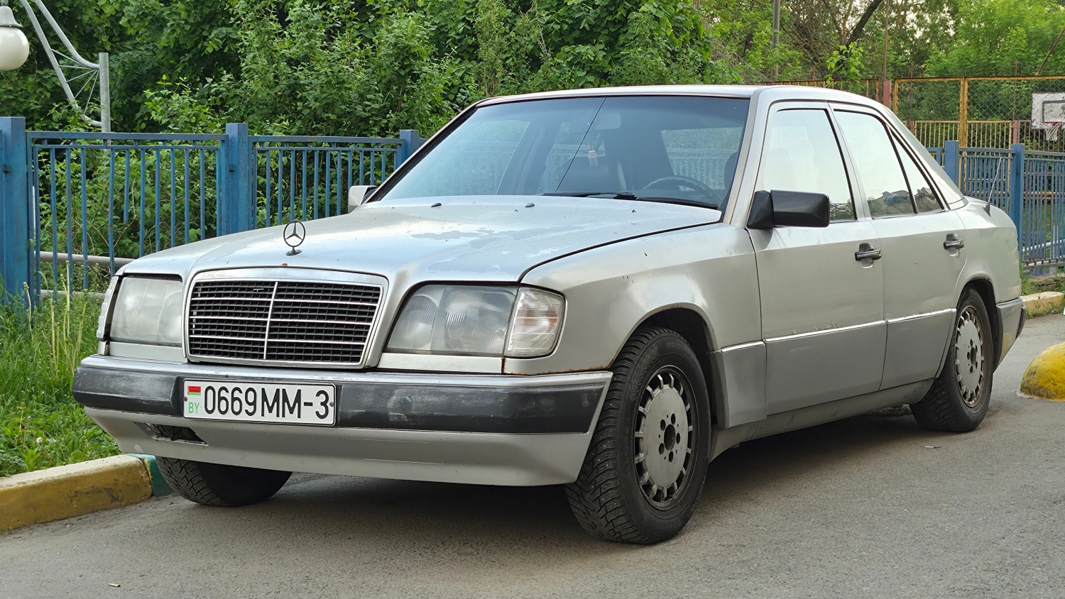 Гомельская область, № 0669 MM-3 — Mercedes-Benz (W124) '84-96