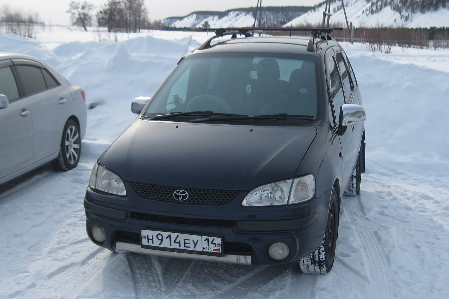 Саха (Якутия), № Н 914 ЕУ 14 — Toyota Corolla Spacio (AE110/111) '97-01