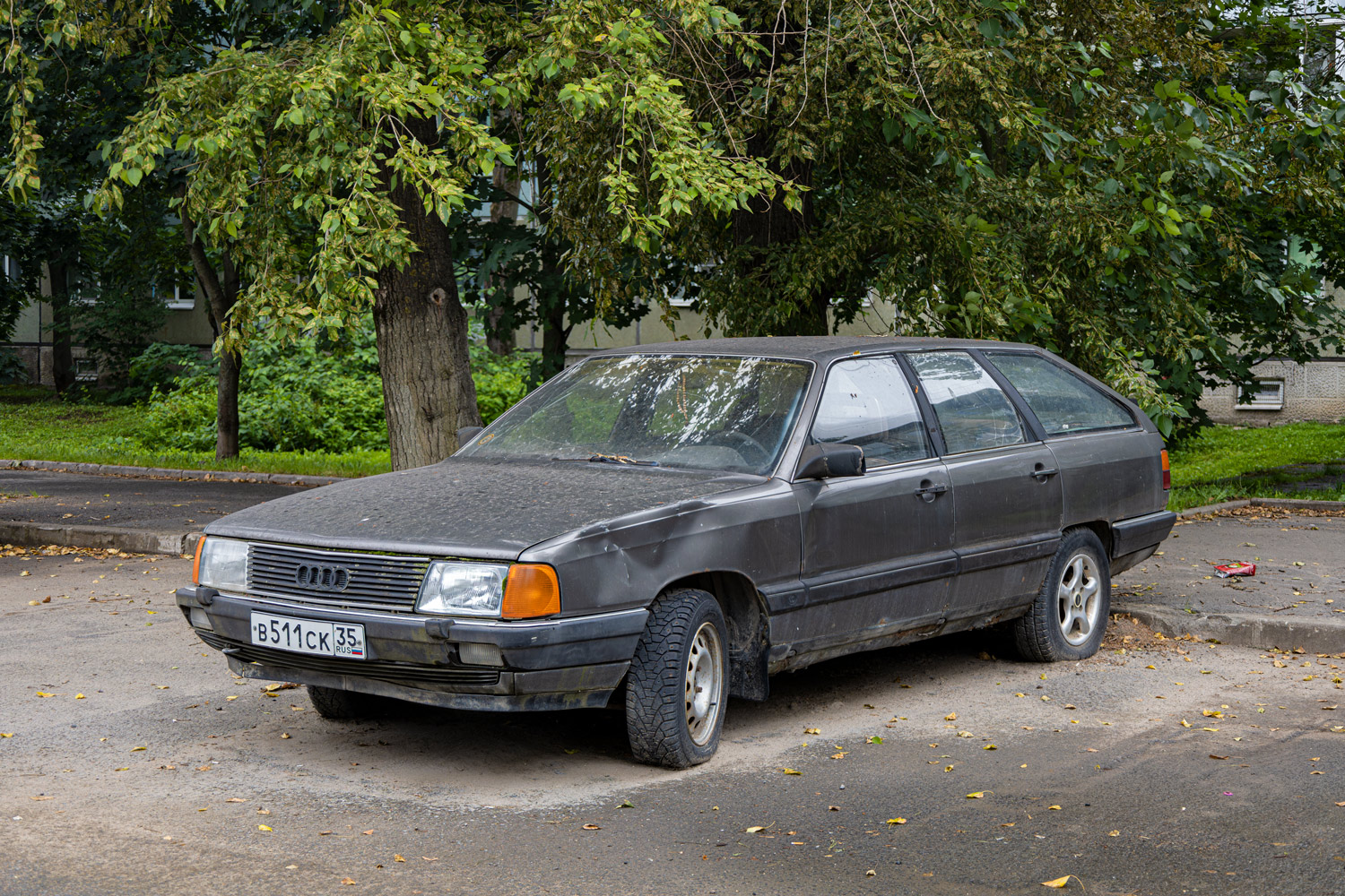 Вологодская область, № В 511 СК 35 — Audi 100 Avant (C3) '82-91