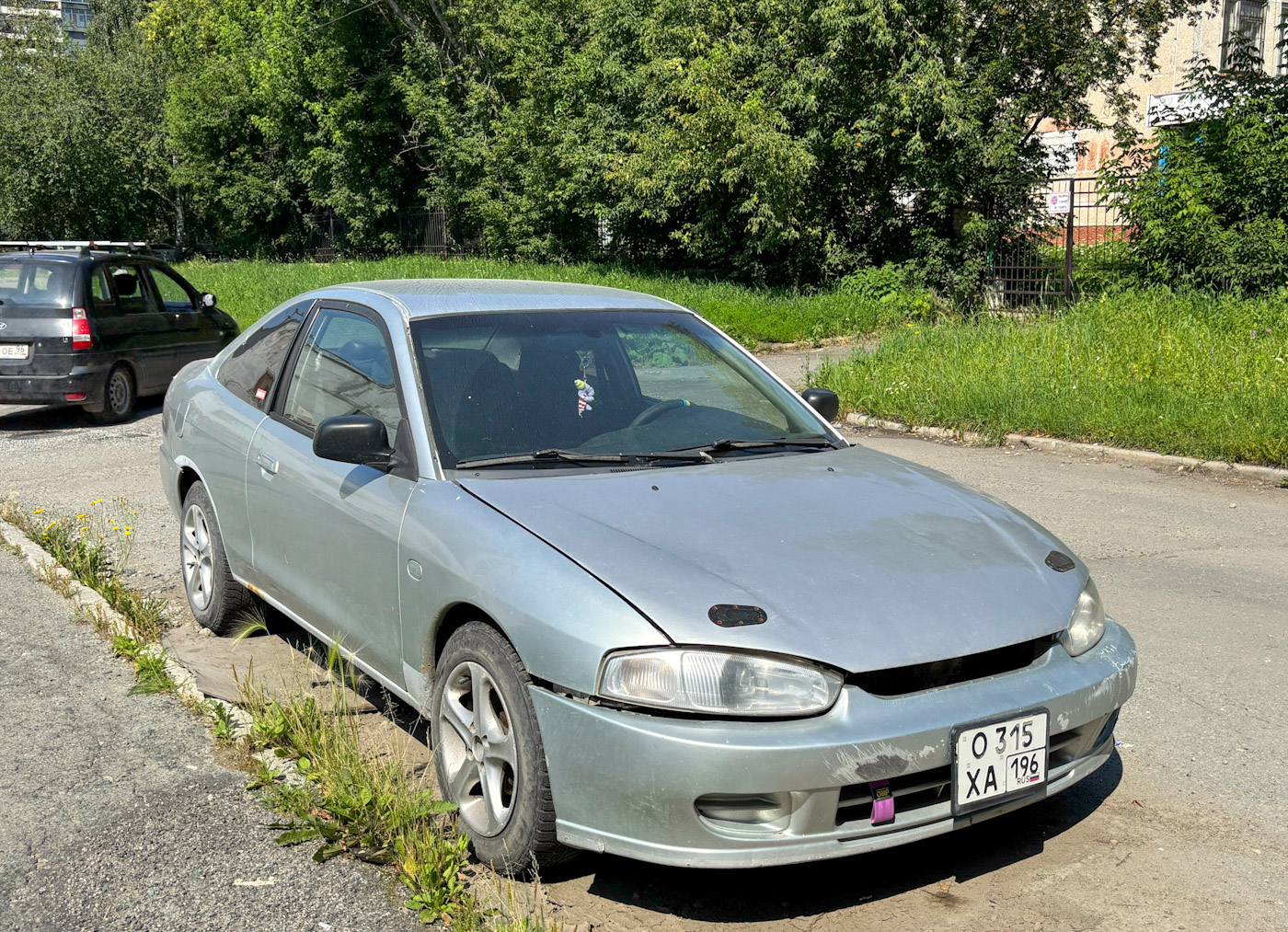 Свердловская область, № О 315 ХА 196 — Mitsubishi Mirage (5G) '95-03